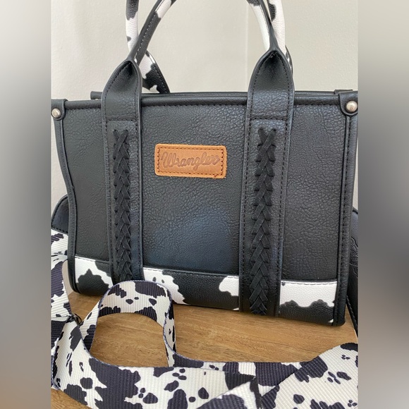 Wrangler Black and White two way Bag - Picture 2 of 15